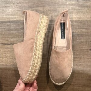 Steven by Steve Madden pikko platform  Espadrille slip ons